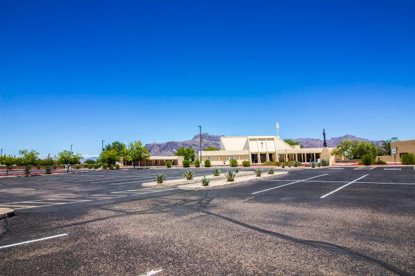 Parking Lot Crack Filling in Aurora